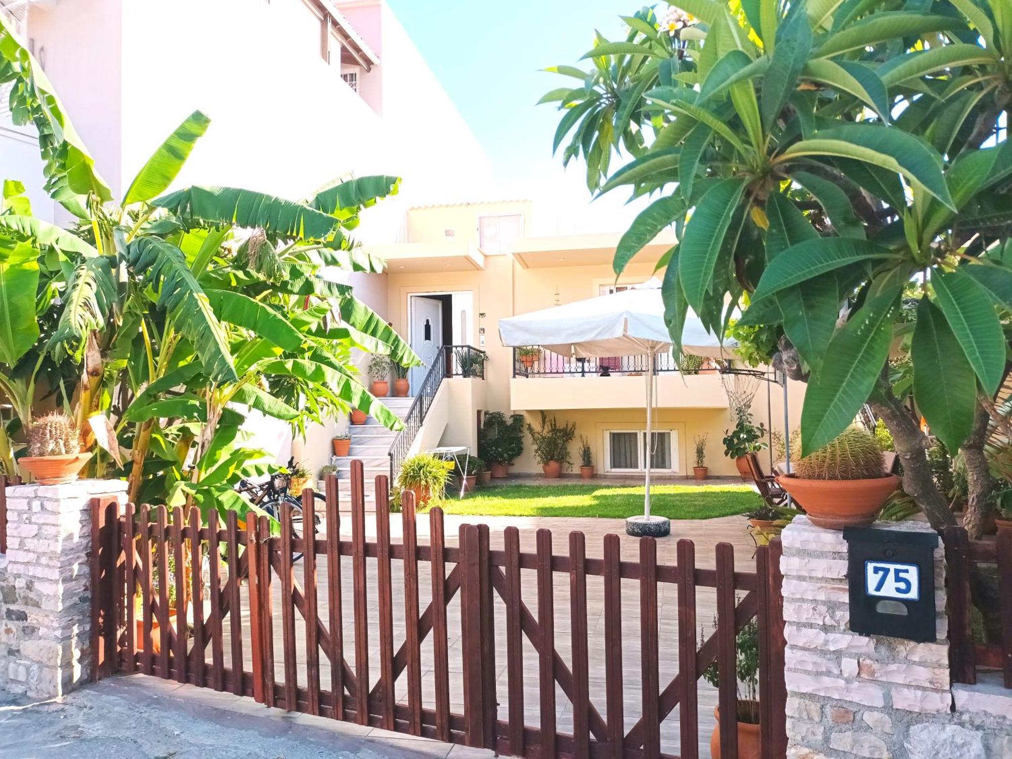 Family Yard House Kos Daire Dış mekan fotoğraf